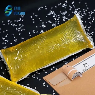 Доставчик на лепила с етикет HotMelt